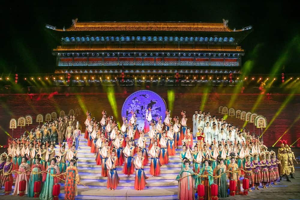 Panoramic view of 'Dream of Tang Dynasty' night show at Tang Paradise, Xi'an's most spectacular cultural performance